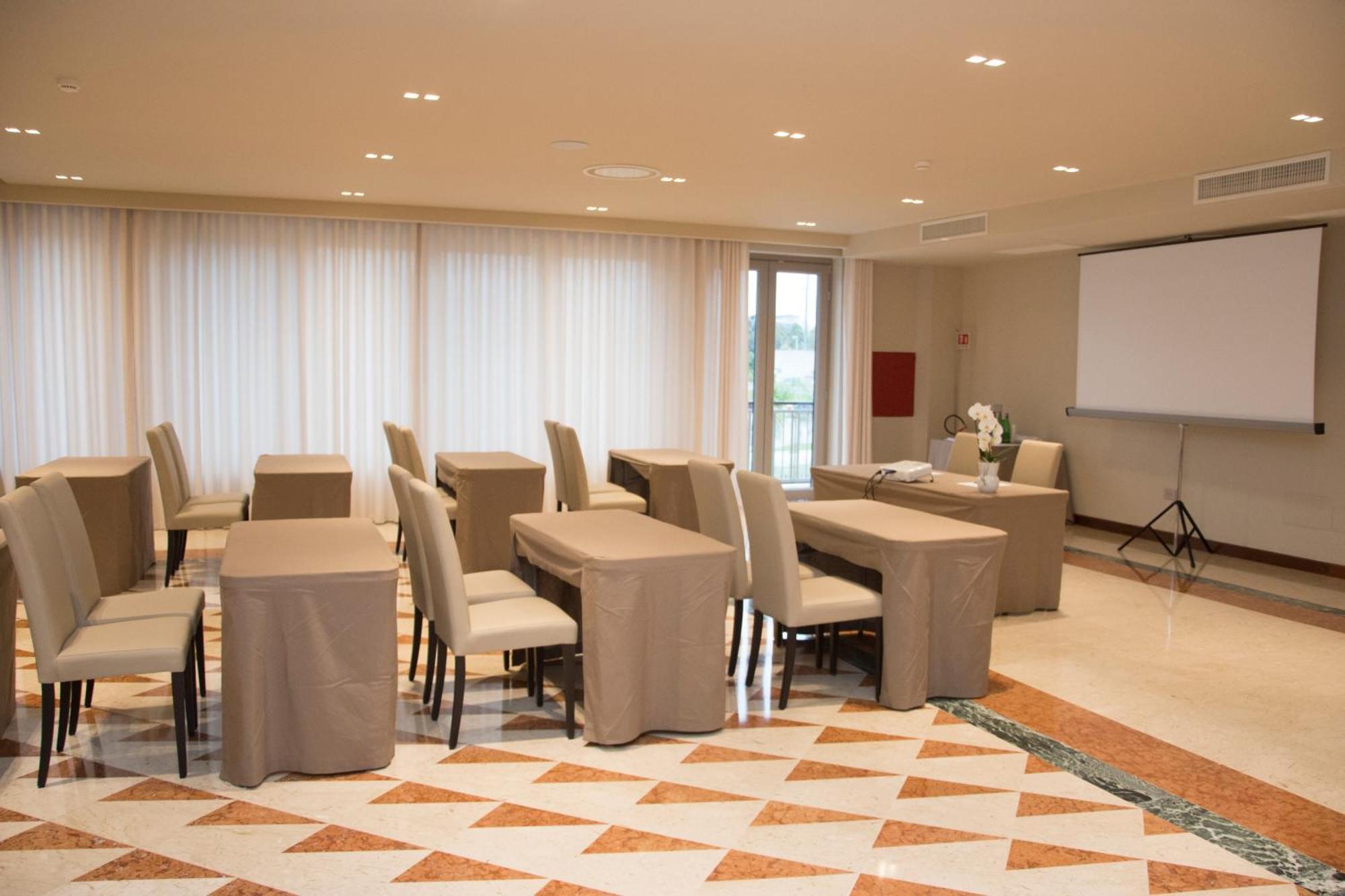 Hotel Commercio 巴蒂帕利亚 外观 照片