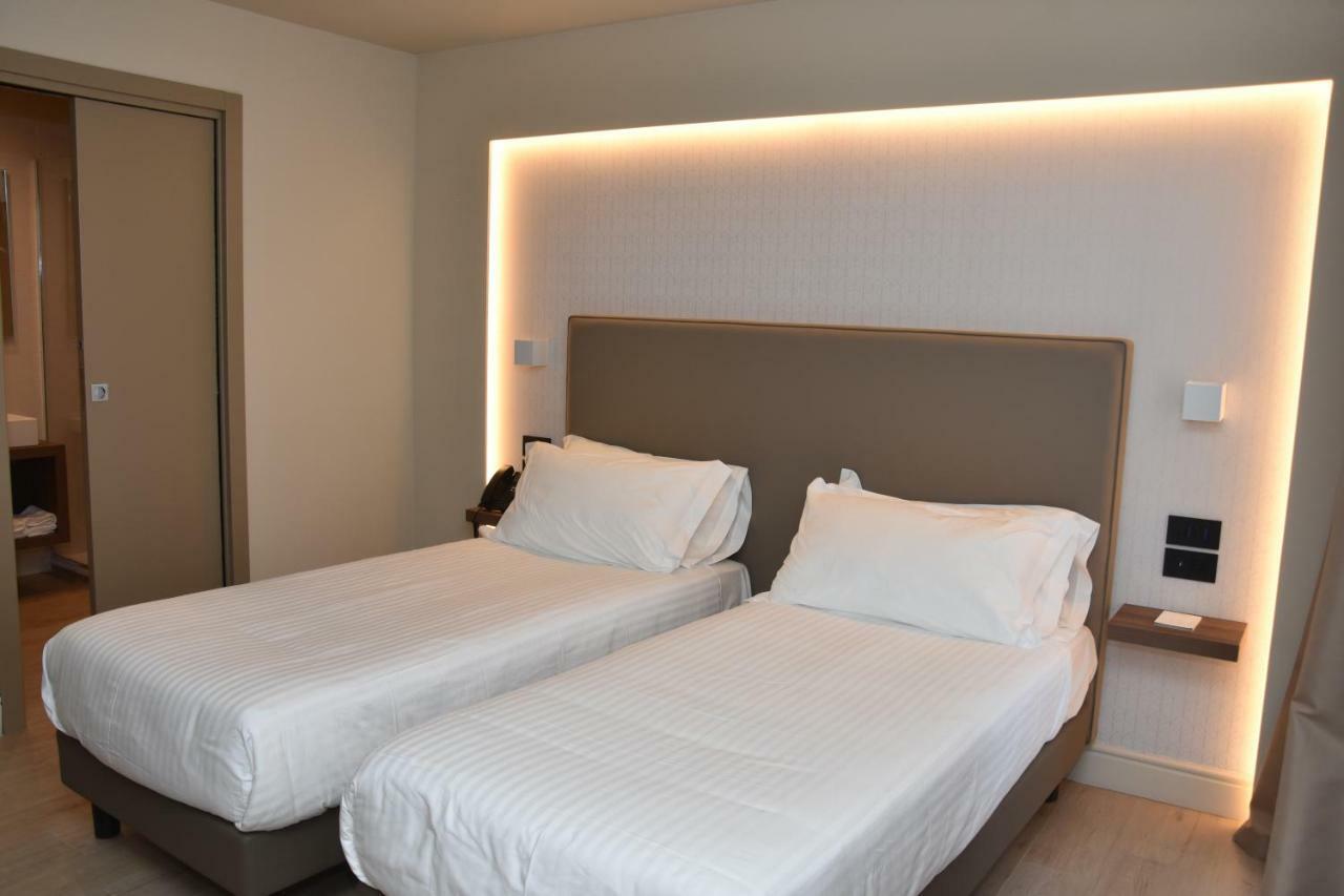 Hotel Commercio 巴蒂帕利亚 外观 照片
